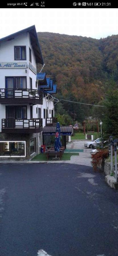 Hotel All Times Timisu de Jos Ngoại thất bức ảnh
