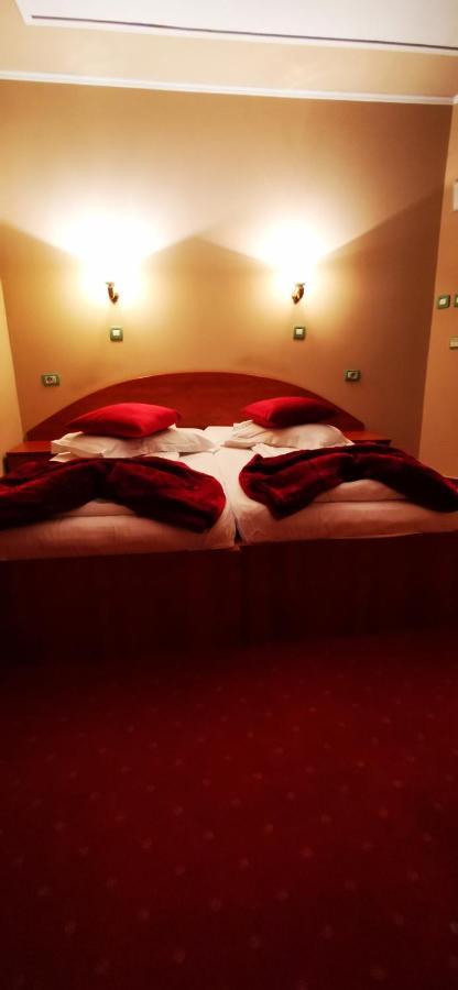 Hotel All Times Timisu de Jos Ngoại thất bức ảnh